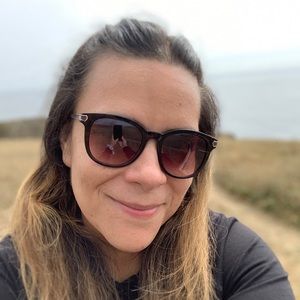 Meet your Posher, Desiree